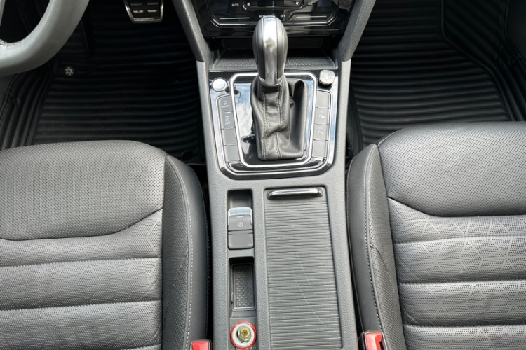 一汽-大众CC 2021款 380TSI 夺目版局部细节18