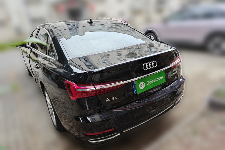 奥迪A6L 2019款 40 TFSI 豪华致雅型车身外观5