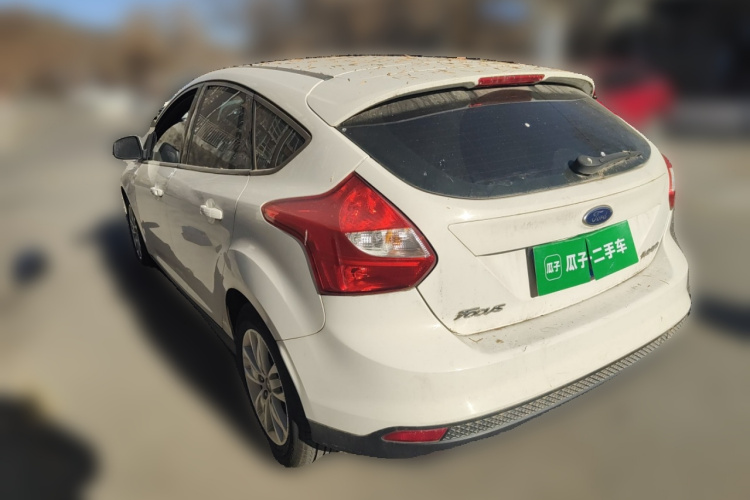 福特 福克斯 2012款 两厢 1.6L 手动舒适型车身外观5