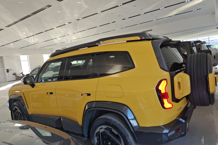 深蓝汽车 深蓝G318 2025款 无忧穿越版 四驱秘境版车身外观4