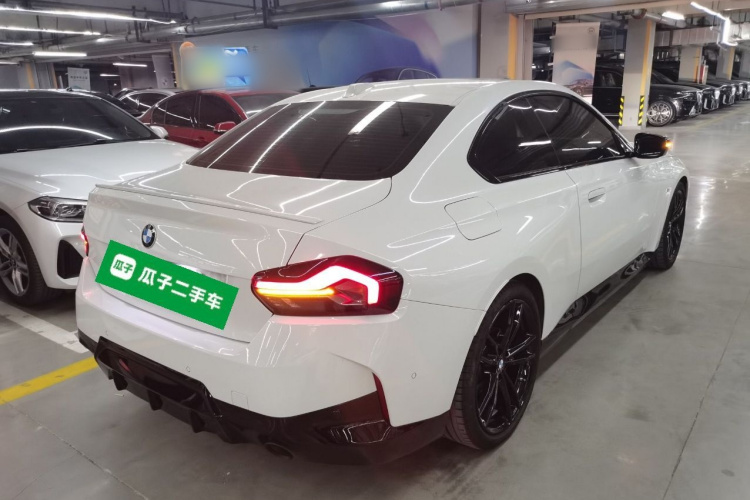 宝马2系(进口) 2023款 225i M运动曜夜套装车身外观7