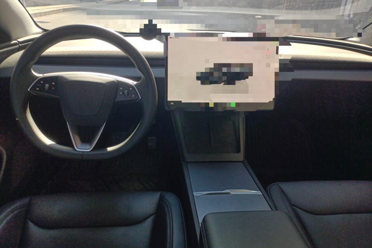 特斯拉 Model 3 2023款 后轮驱动版中控内饰7002