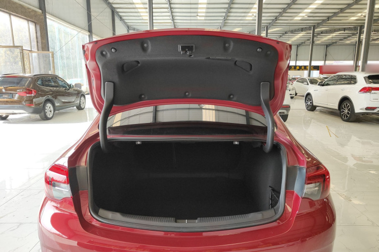 别克 君威 2017款 20T 精英型局部细节23