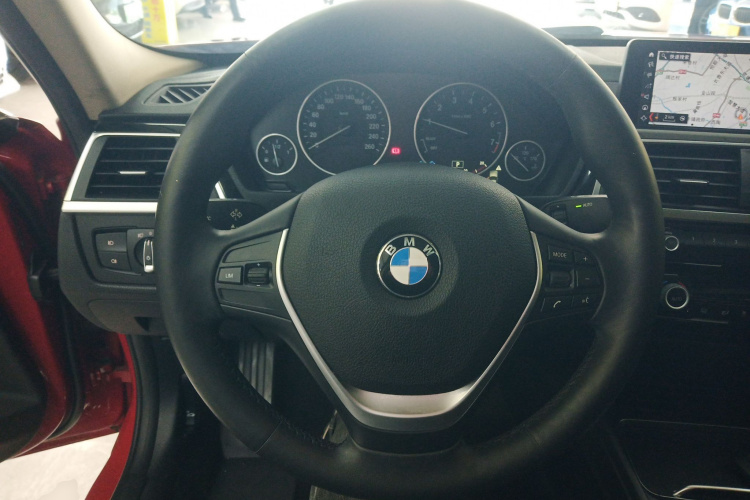 宝马3系 2019款 320Li 时尚型中控内饰13