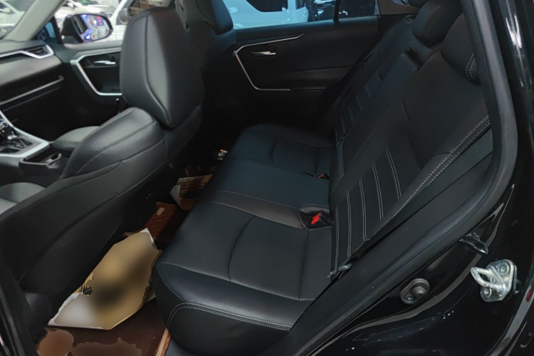 丰田 威兰达 2020款 2.0L CVT两驱豪华版中控内饰7004