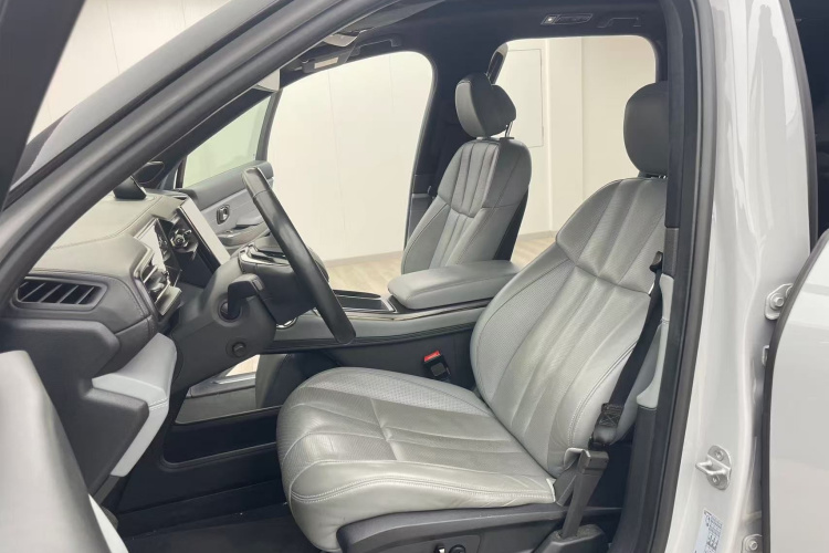 蔚来ES8 2020款 450KM 签名版 六座版中控内饰19