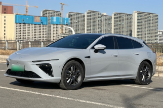 哪吒汽车 哪吒S猎装 2024款 增程300 标准版