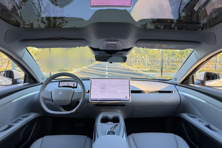 小鹏MONA M03 2024款 620 超长续航中控内饰7009