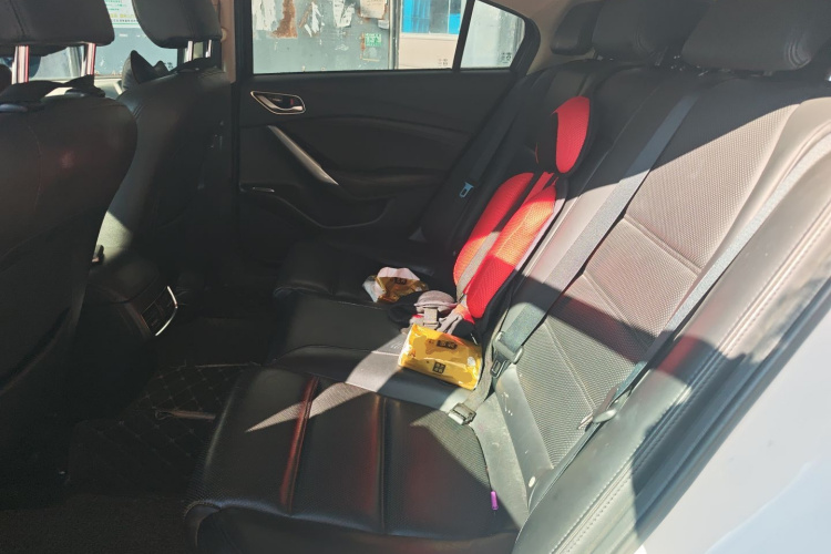 马自达 阿特兹 2017款 2.0L 蓝天豪华版中控内饰21