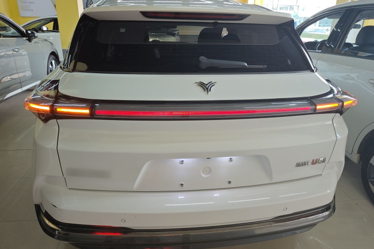 哪吒汽车 2023款 哪吒U-Ⅱ 挑战版 500 U秀 磷酸铁锂车身外观6004