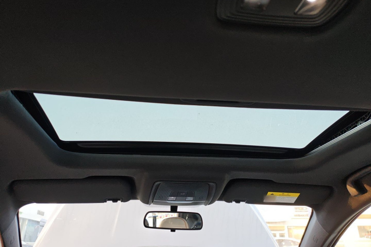 比亚迪 秦PLUS 2024款  荣耀版 DM-i 120KM超越型局部细节22