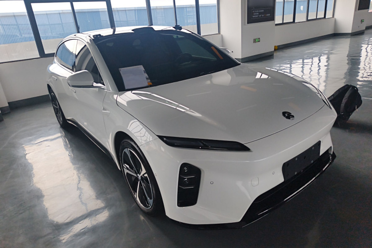 蔚来ET5T 2025款 75kWh Touring车身外观3