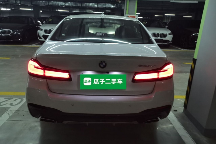 宝马5系 2022款 改款二 525Li M运动套装车身外观6