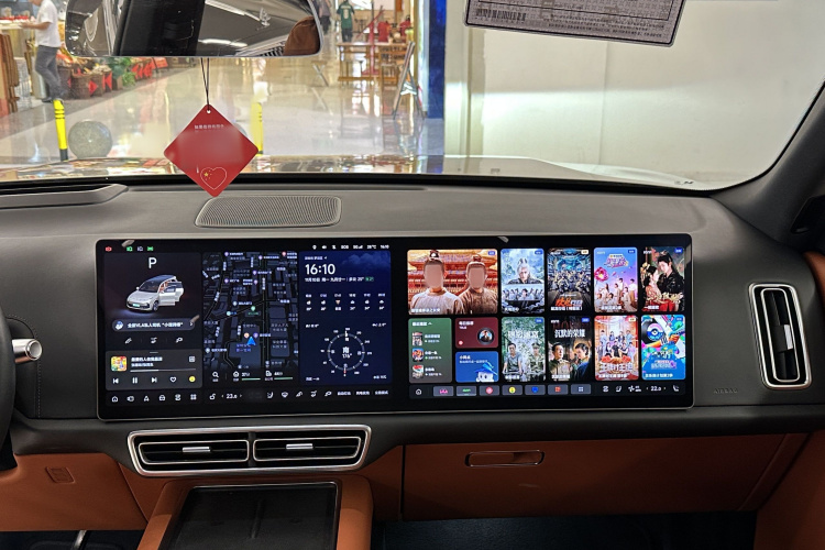 理想汽车 理想L9 2022款 Max中控内饰7003