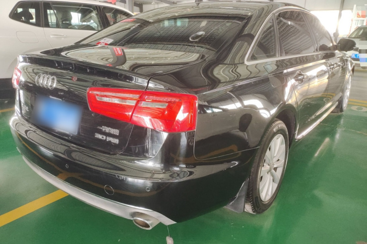 奥迪A6L 2015款 30 FSI 百万纪念舒享型车身外观7
