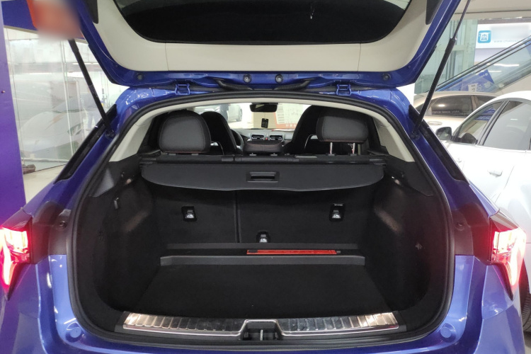 领克02 2018款 1.5T DCT两驱劲Pro版 国V机舱底盘23