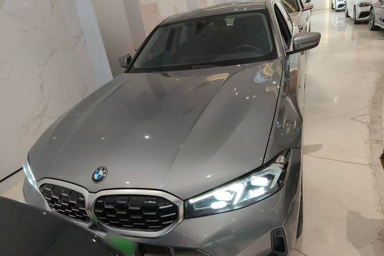 宝马3系 2023款 325Li M运动套装车身外观2