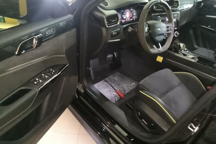 领克03 2022款 03+ 2.0TD 自动驭风版中控内饰7003