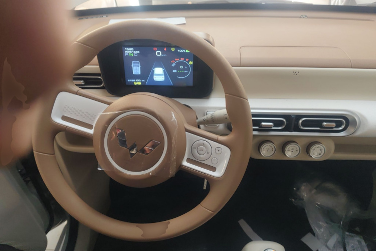 五菱汽车 宏光MINIEV 2024款 第三代 215km 青春版中控内饰12