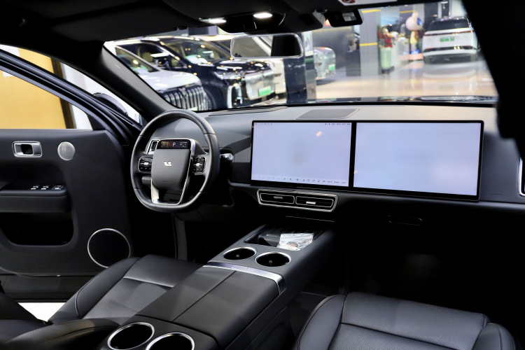 理想汽车 理想L8 2024款 Pro中控内饰7007