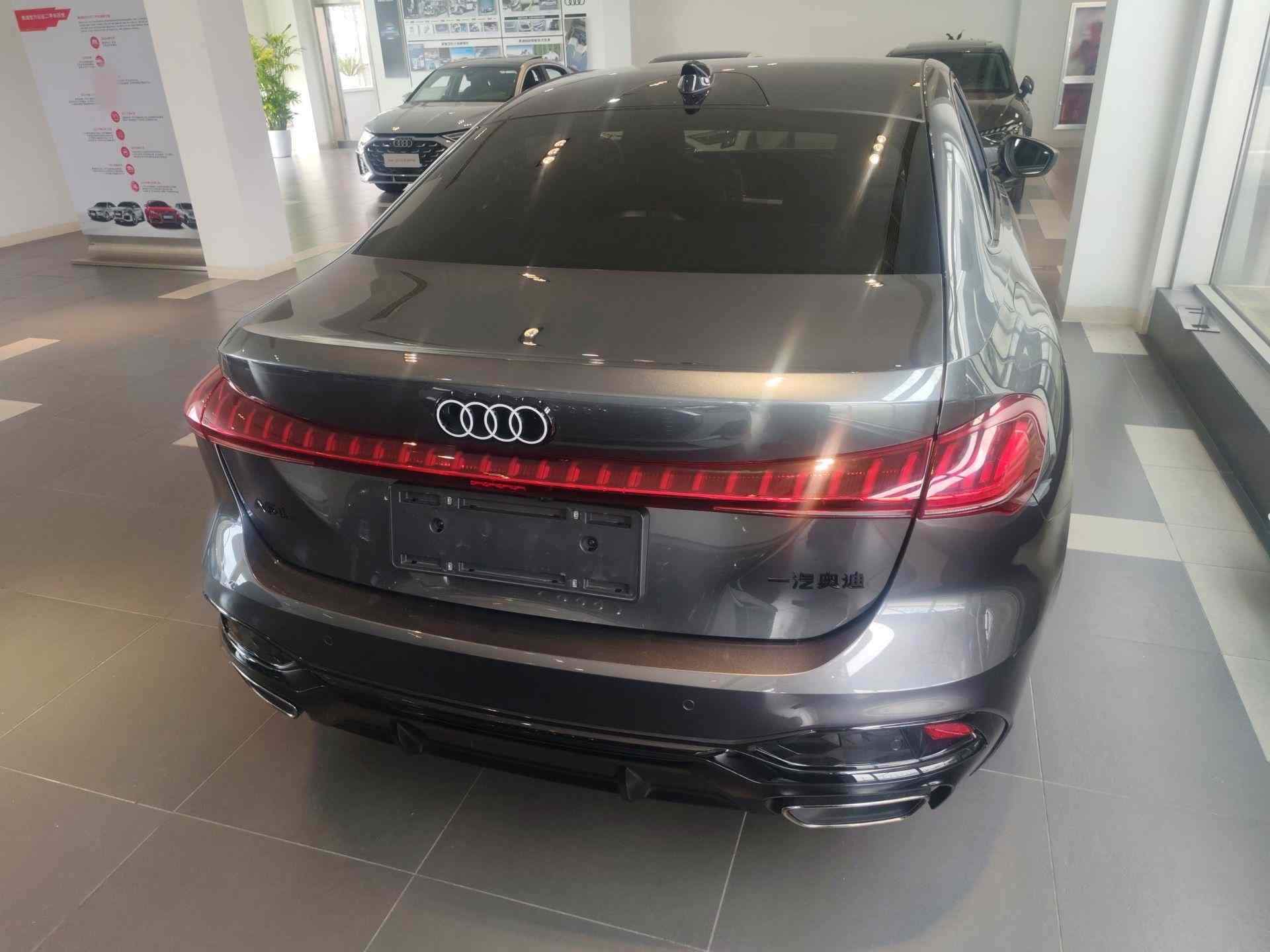 奥迪A5L 2026款 2.0T 运动版(3)