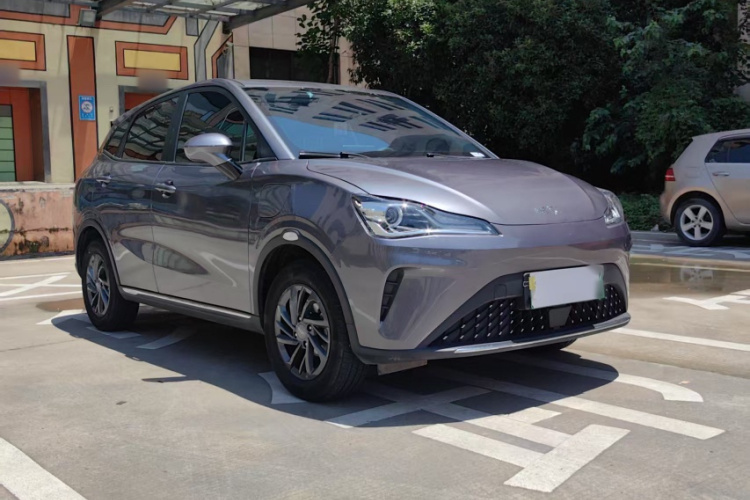 哪吒汽车 哪吒AYA 2023款 318 Lite车身外观6003