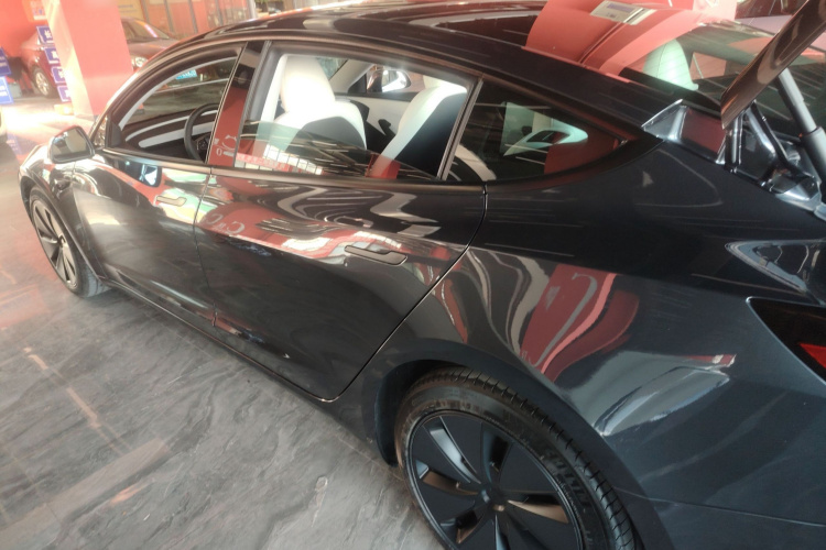 特斯拉 Model 3 2023款 长续航全轮驱动版车身外观6003