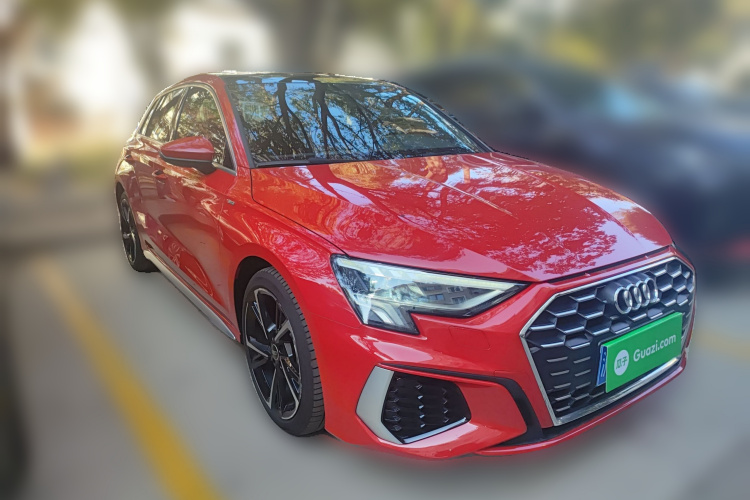 奥迪A3 2024款 Sportback 35 TFSI 时尚运动型车身外观3