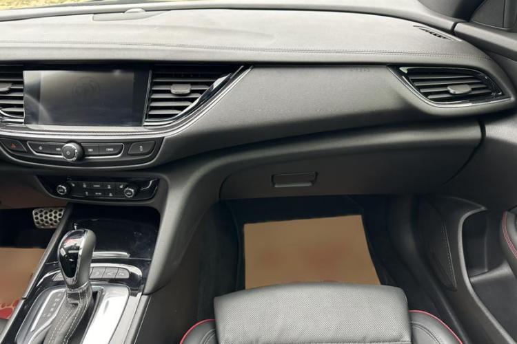 别克 君威 2017款 GS 28T 豪华型中控内饰7005