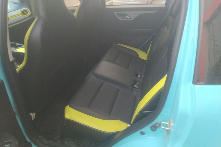 思皓 花仙子 2021款 302km 豪华型 30.2kWh中控内饰21