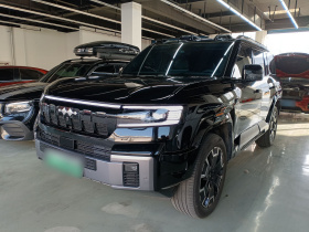 方程豹 豹8 2025款 智勇旗舰版 6座