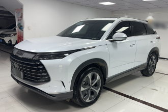 比亚迪 护卫舰07 2024款 荣耀版 DM-i 100KM 尊贵型