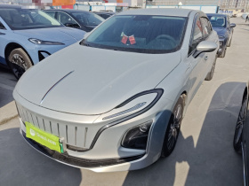 红旗E-QM5 2022款 431km 充电乐享版
