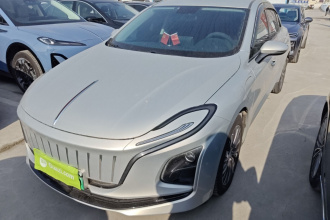 红旗E-QM5 2022款 431km 充电乐享版