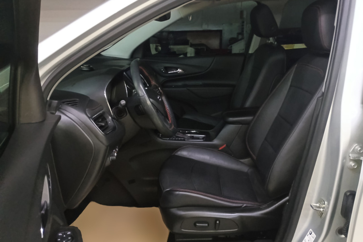 雪佛兰 探界者 2018款 Redline 550T 自动四驱拓界版RS局部细节19