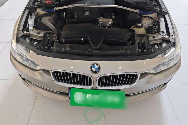 宝马3系 2014款 320Li 豪华设计套装局部细节24