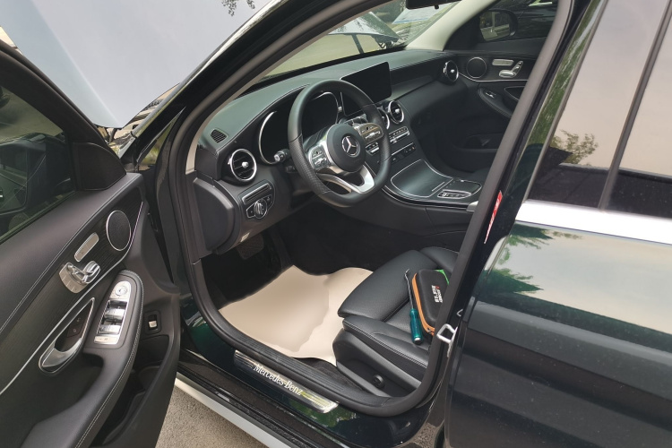 奔驰C级 2021款 C 260 L 运动版局部细节19