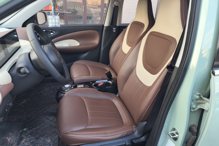 五菱汽车 五菱缤果 2023款 333km 悦享款中控内饰19