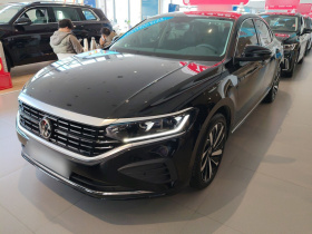 大众 帕萨特 2025款 出众款 380TSI 龙腾版