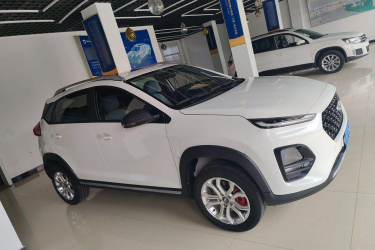 奇瑞 瑞虎3X 2022款 钻石版 1.5L CVT精英版车身外观6002