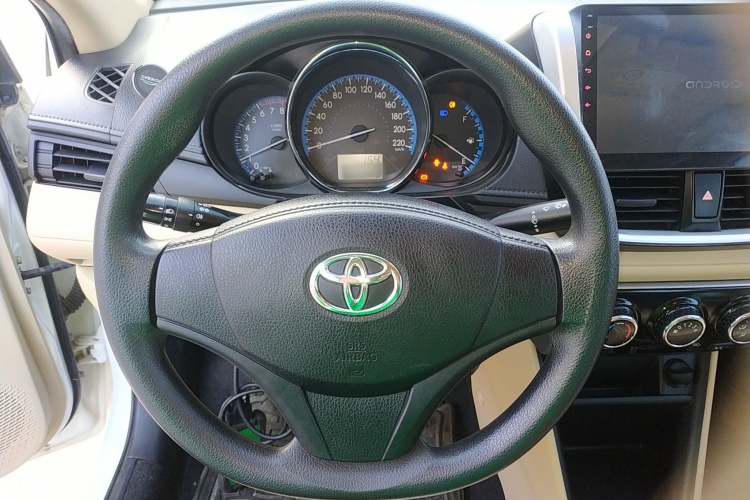 丰田 威驰 2017款 1.5L 手动创行版中控内饰13