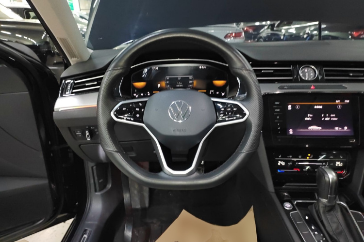 大众 迈腾 2023款 200万辆纪念版 330TSI DSG领先型中控内饰13