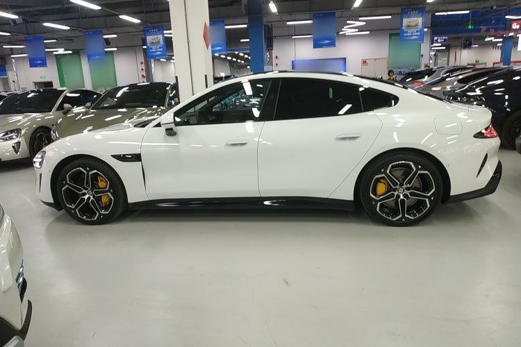 小米汽车 小米SU7 2024款 后驱超长续航高阶智驾Pro版车身外观4