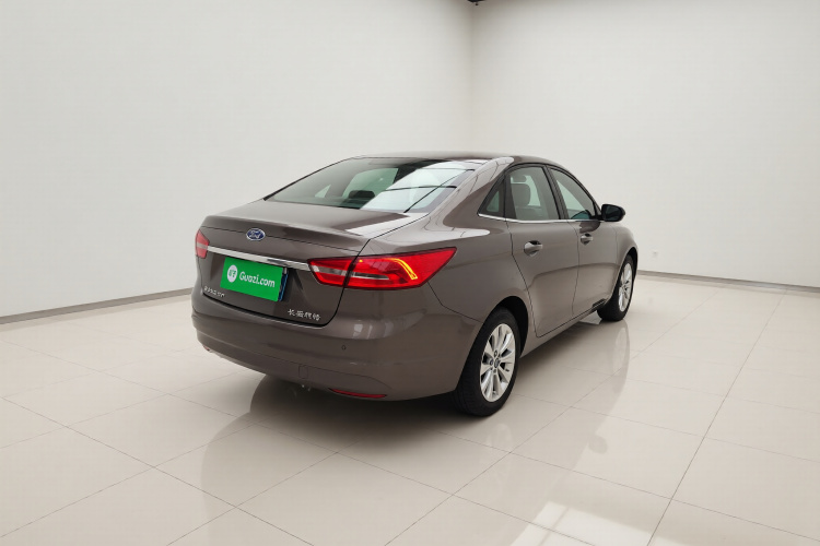 福特 福睿斯 2015款 1.5L 自动时尚型车身外观7