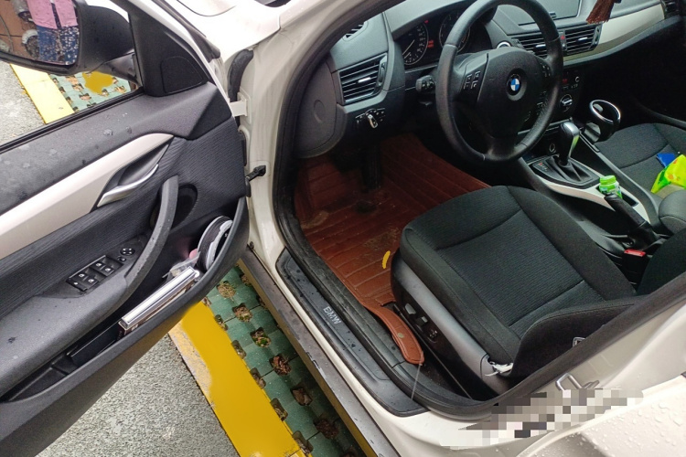 宝马X1 2013款 sDrive18i 时尚型中控内饰7003