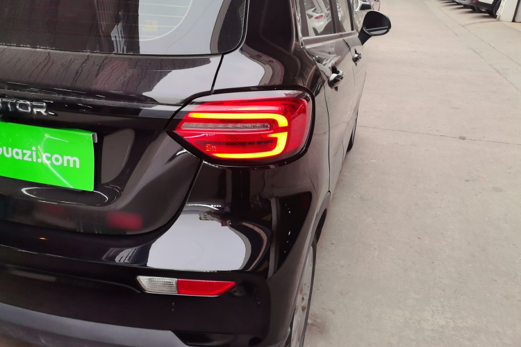 零跑汽车 零跑T03 2022款 炫晶版车身外观9