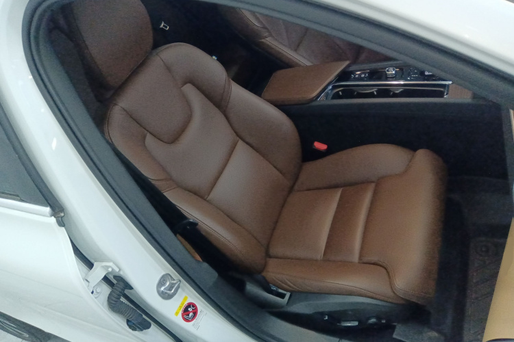 沃尔沃S60 2024款 B4 智远豪华版局部细节41