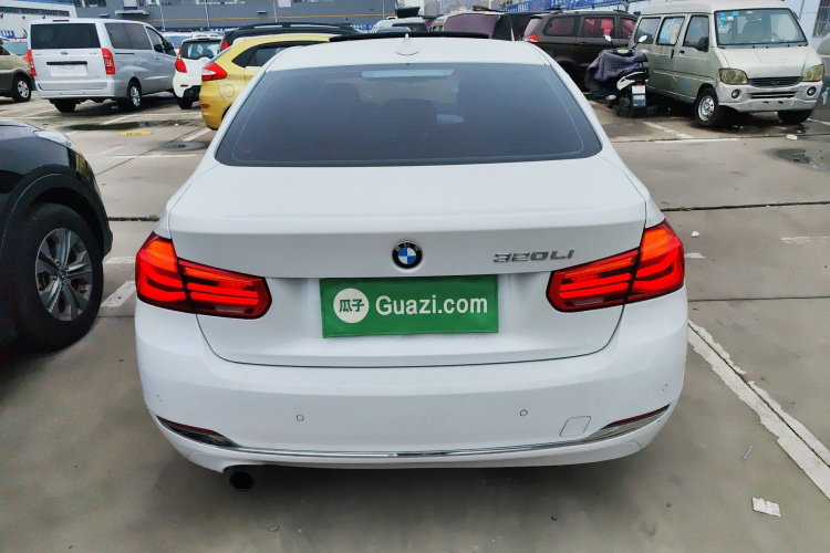 宝马3系 2016款 320Li 进取型车身外观6004