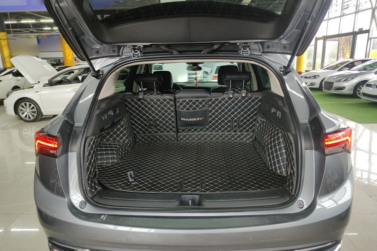 别克 2022款 昂科威S 552T 两驱精英型机舱底盘23