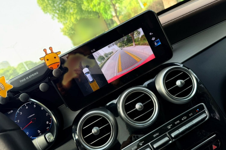 奔驰GLC 2020款 改款 GLC 260 L 4MATIC 动感型中控内饰7009